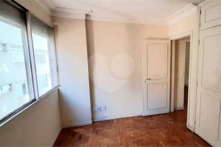 Apartamento à venda com 2 quartos em Cerqueira César, São Paulo, SP
