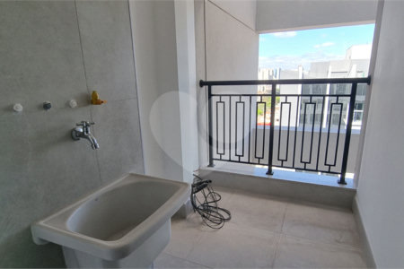 Apartamento à venda com 3 suítes em Moema, São Paulo, SP