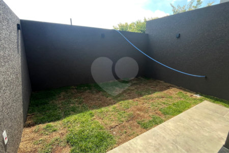 Sobrado para alugar com 3 quartos, sendo 1 suíte, em Vila Petrópolis, Atibaia, SP