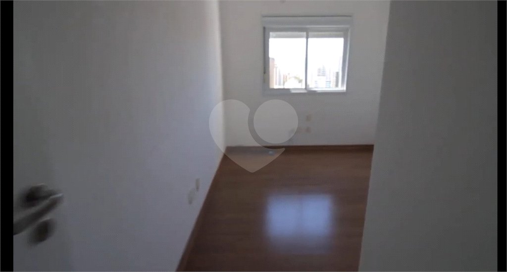 Apartamento à venda com 3 quartos, sendo 1 suíte, em Morumbi, São Paulo, SP