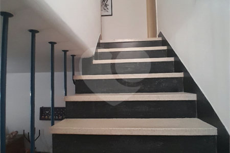 Sobrado à venda com 3 quartos em Sumaré, São Paulo, SP