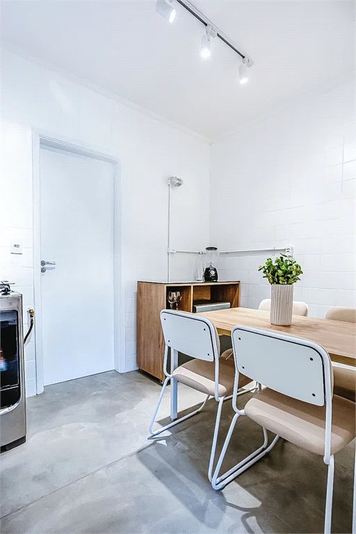 Apartamento à venda com 3 quartos em Vila Cordeiro, São Paulo, SP