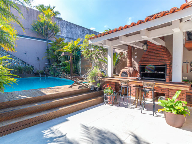 Casa à venda com 3 suítes em Chácara Monte Alegre, São Paulo, SP