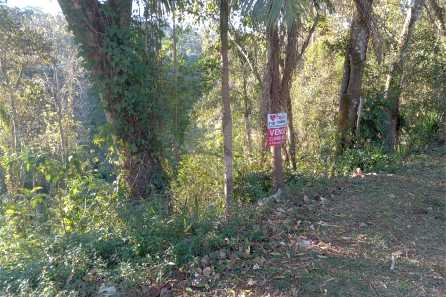 Terreno à venda no condomínio Cinco Lagos, Mairiporã - SP
