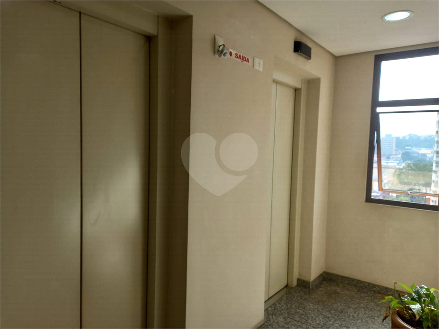 Sala à venda em Chácara Santo Antônio, São Paulo, SP