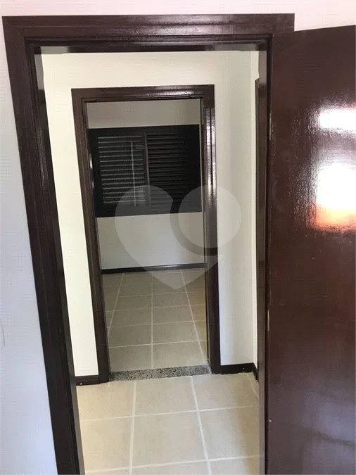 Casa assobradada à venda no Jardim Panorama – Vinhedo/SP