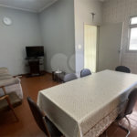 Casa Térrea com 3 dormitórios no Centro de Atibaia