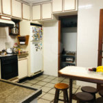 SOBRADO A VENDA NO TREMEMBÉ - 3 DORMS. (1 SUÍTE) E 5 VAGAS