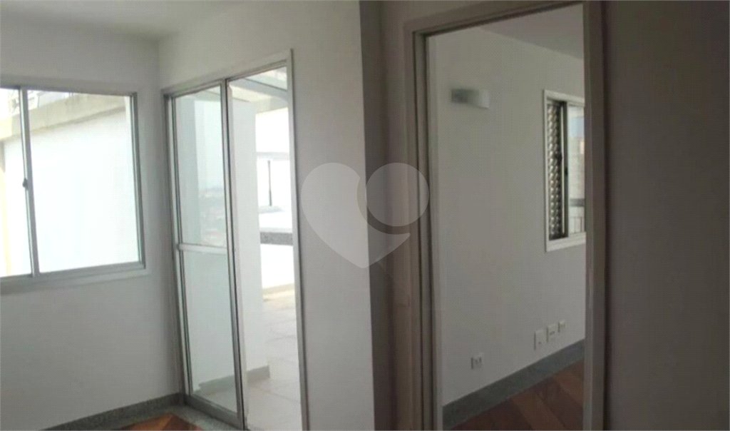 Cobertura com 130m², 3 quartos, sendo 2 suítes, 2 garagens, à venda no Jardim Marajoara