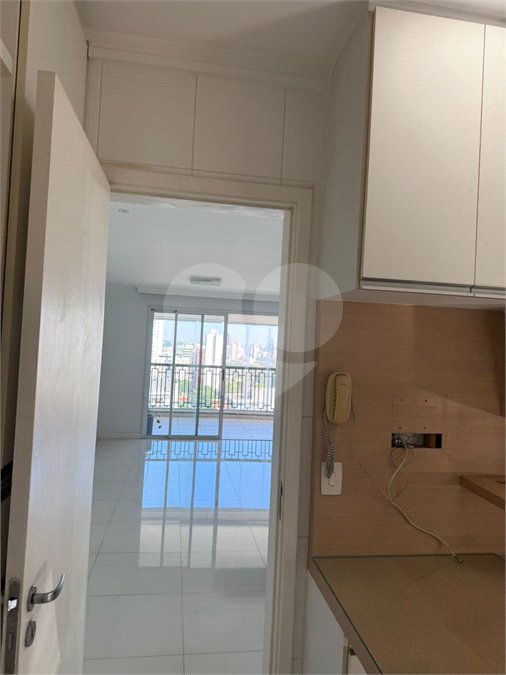 Apto á venda de 118 m de área útil, campo belo 3 suites 2 vagas Aceita e estuda Permuta ( sujeito a avaliação).