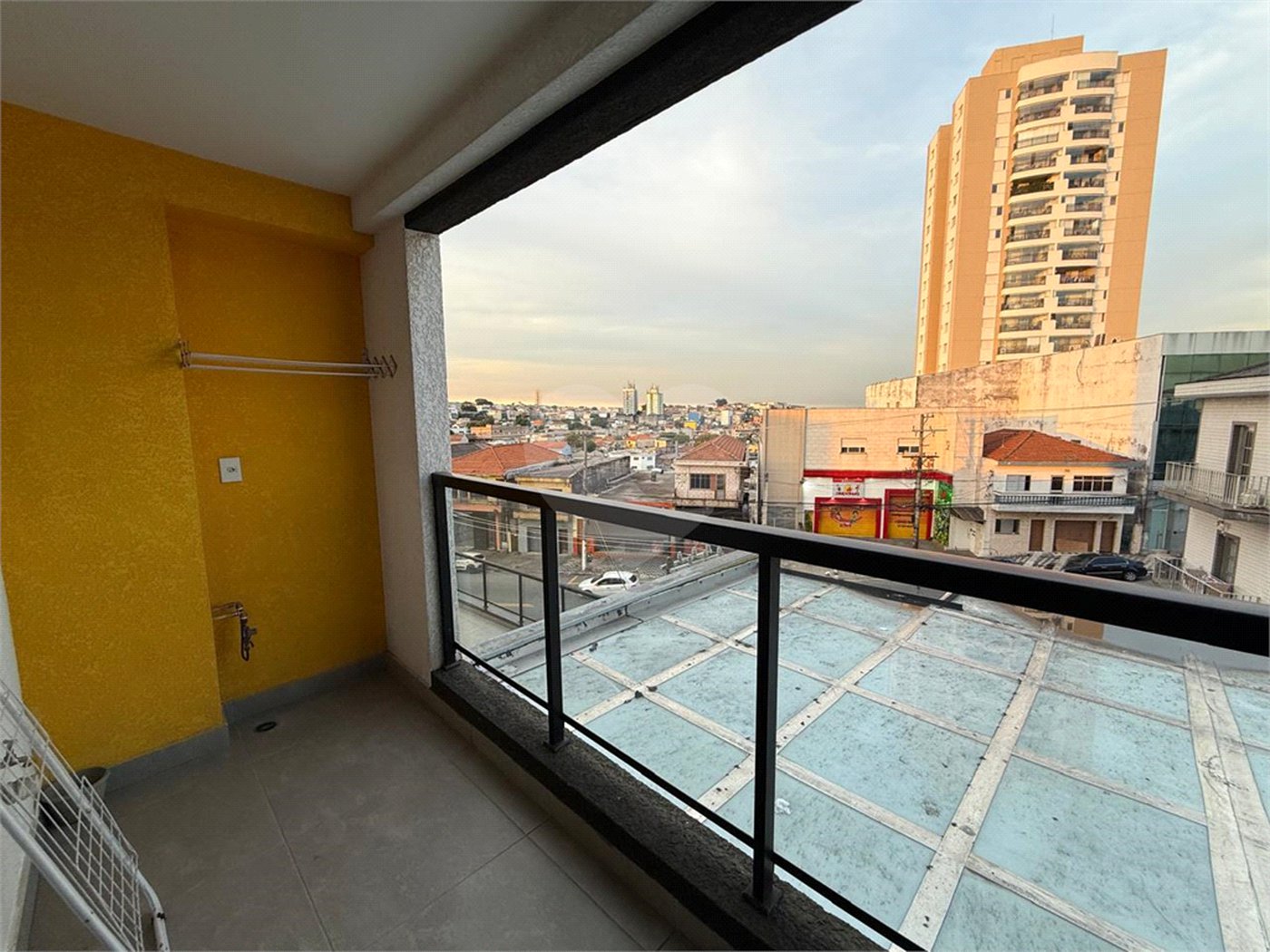 Apartamento à Venda na Vila Maria | 2 Dormitórios | Sacada Grill | Vista Livre | Vaga Coberta + Depósito