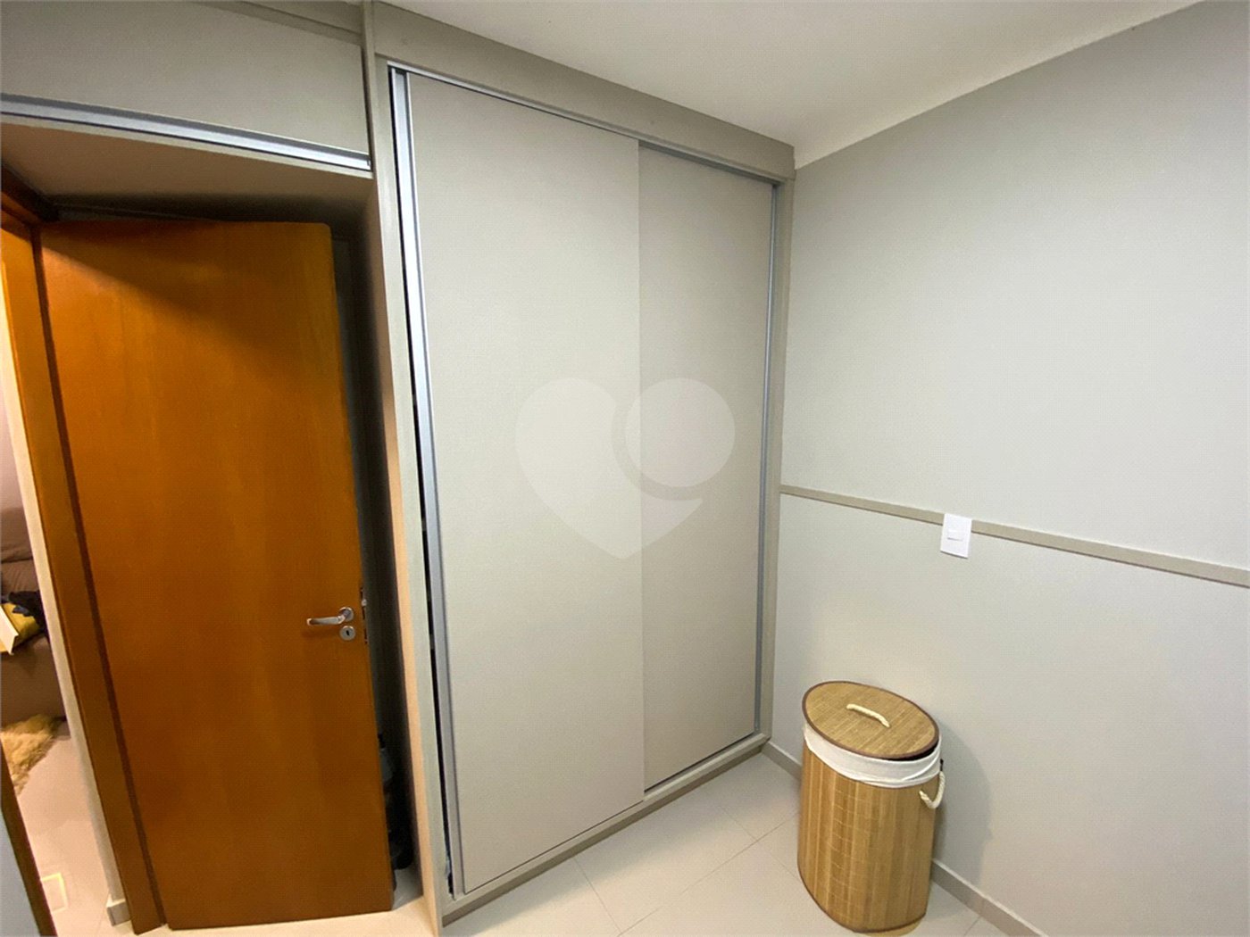 Apartamento mobiliado a venda na Vila Nery - São Carlos/SP