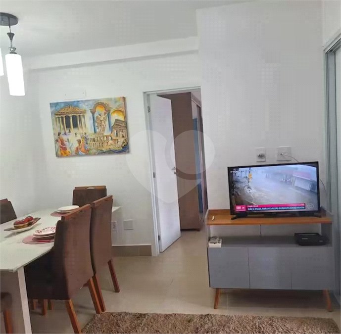 Apartamento com uma suíte para locação ao lado do Shopping Metrô Tatuapé. SP