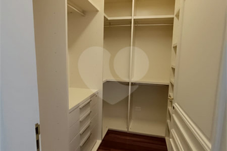 Apartamento em Higienópolis com 4 quartos e 3 vagas