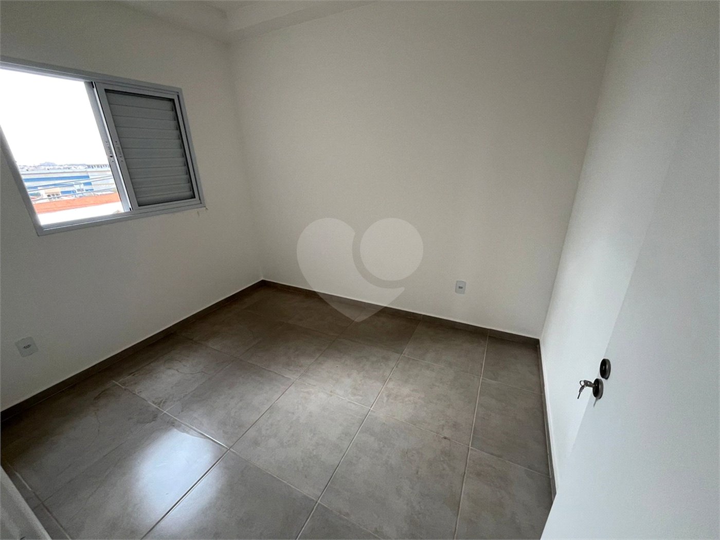 Apartamento á venda na região do Vila Prado.