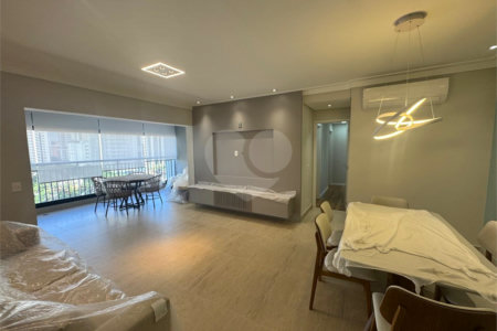 Apartamento para venda com 130m² reformado no Brooklin com 3 suites, 2 vagas lazer completo.