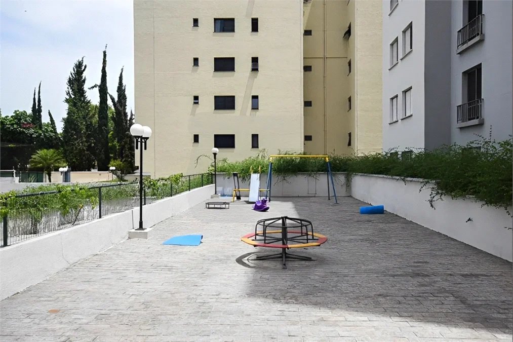 Apartamento de 60m² com 3 Dormitórios, 2 Banheiros, 1 Vaga e Lazer no Caxingui. Próximo ao ao Metrô Morumbi