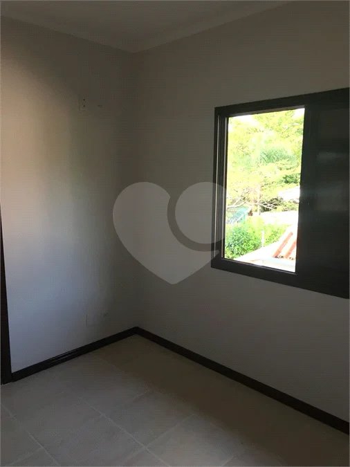 Casa assobradada à venda no Jardim Panorama – Vinhedo/SP