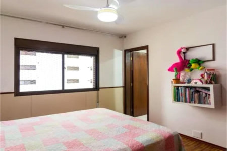Apartamento à venda com 4 quartos, sendo 3 suítes,  em Vila Andrade, São Paulo, SP