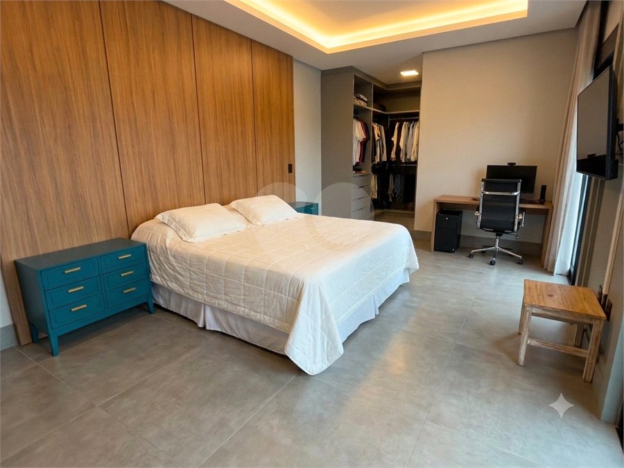 Casa à venda com 4 suítes no condomínio Florais da Mata, Várzea Grande - MT