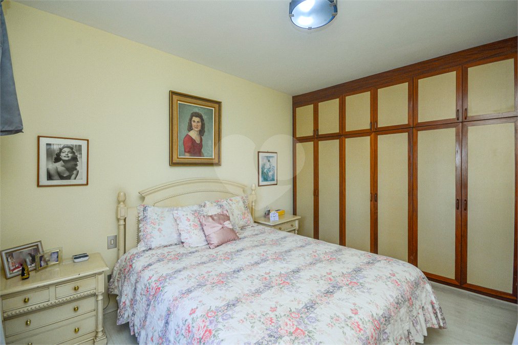 Apartamento à venda com 4 quartos, sendo 1 suíte, em Moema, São Paulo, SP