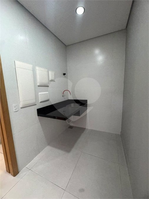 Casa à venda com 3 quartos, sendo 1 suíte, no condomínio Jardim Laguna, Indaiatuba - SP