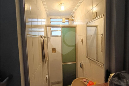 Casa Térrea à venda com 5 quartos, sendo 1 suíte, em Chora Menino, São Paulo, SP