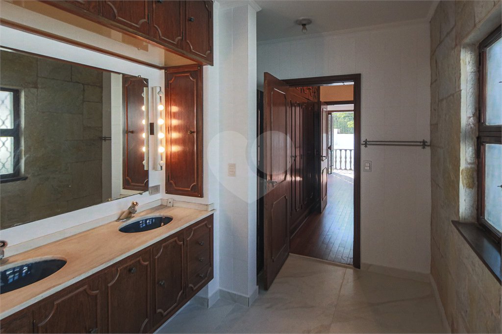 Casa Térrea à venda ou para alugar com 4 quartos, sendo 3 suítes, em Alto da Boa Vista, São Paulo, SP
