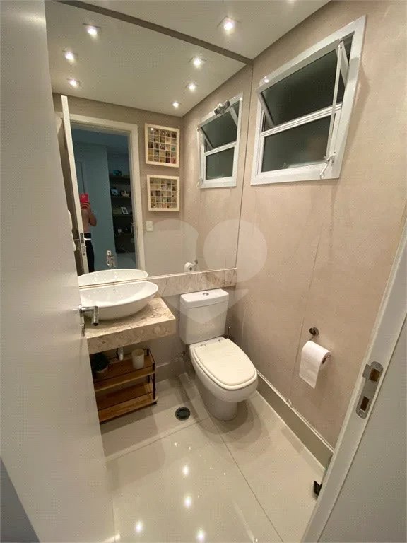 Apartamento à Venda na Mooca com 122 m² sendo 3 Suítes com Varanda Gourmet com 2 Vagas Aceita Permuta