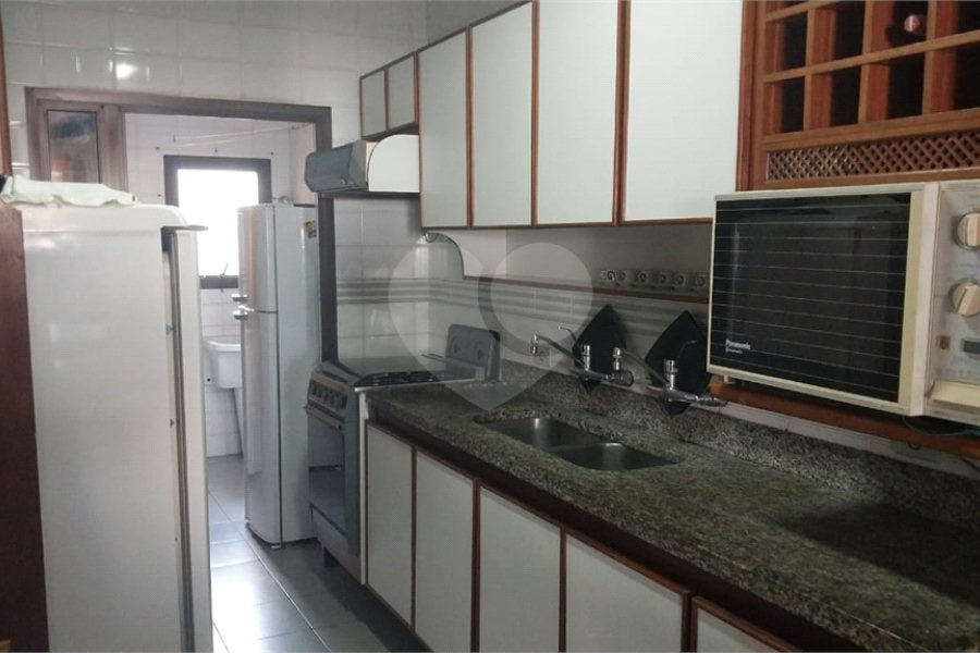 Apartamento à venda com 4 quartos, sendo 2 suítes, em Tombo, Guarujá, SP