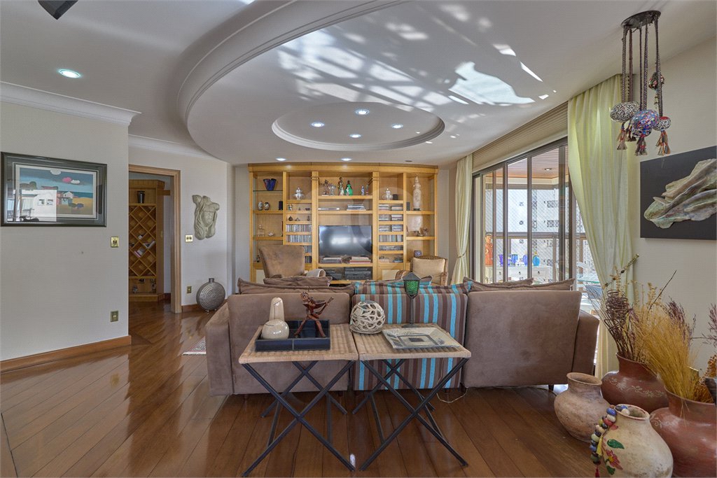 Apartamento à venda com 4 suítes em Campo Belo, São Paulo, SP