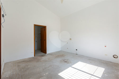 Casa à venda com 6 quartos, sendo 4 suítes, em Butantã, São Paulo, SP