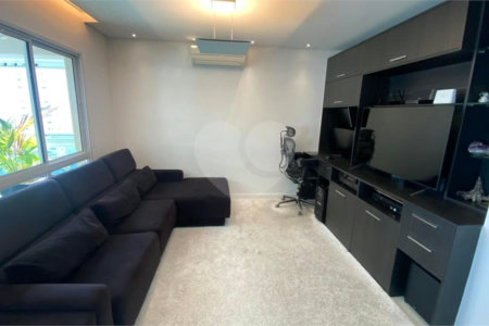 Apartamento à venda com 3 suítes em Vila Romana, São Paulo, SP