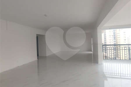 Cobertura à venda com 3 suítes em Vila Nova Conceição, São Paulo, SP