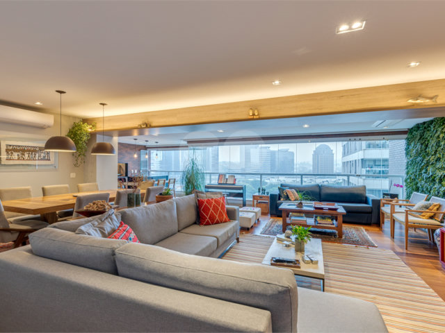 Apartamento à venda com 3 suítes em Chácara Santo Antônio, São Paulo, SP