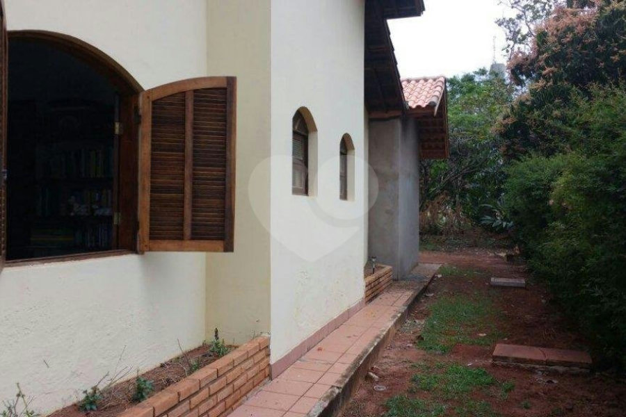 Casa Térrea à venda com 3 quartos, sendo 2 suítes, no Centro, Águas de Santa Bárbara, SP