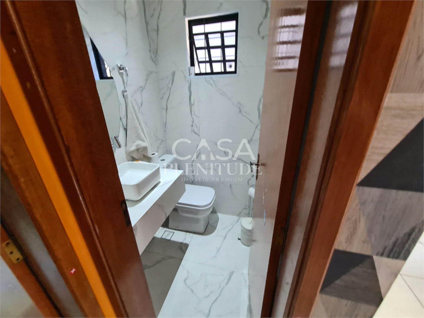 Casa à venda com 3 quartos, sendo 1 suíte, em Jardim Wanel Ville Iv, Sorocaba, SP