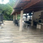 Casa à venda com 3 quartos, sendo 1 suíte, no condomínio New Village, Cotia - SP