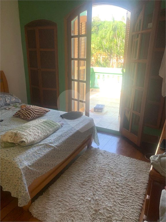 Sobrado à venda com 4 quartos, sendo 2 suítes, em Horto, São Paulo, SP