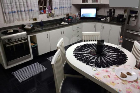Sobrado à venda com 3 quartos, sendo 1 suíte, em Vila Medeiros, São Paulo, SP