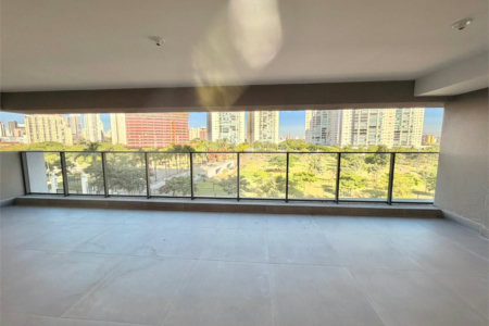 Apartamento à venda com 4 quartos, sendo 3 suítes, em Água Branca, São Paulo, SP