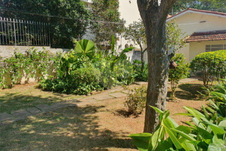 Casa Térrea à venda com 4 quartos em Cidade Monções, São Paulo, SP