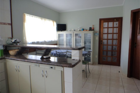 Casa à venda com 4 suítes em Nova Gardênia, Atibaia, SP