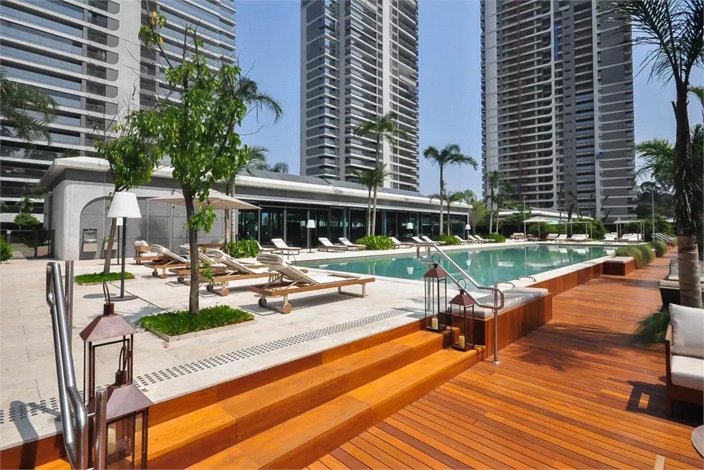 Apartamento à venda com 3 suítes, em Jardim Fonte do Morumbi, São Paulo, SP