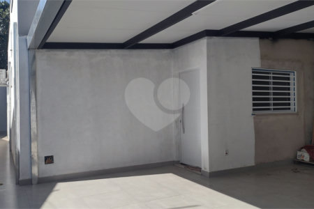 Casa à venda com 2 quartos, sendo 1 suíte, em Jardim Del Rei, Araraquara, SP