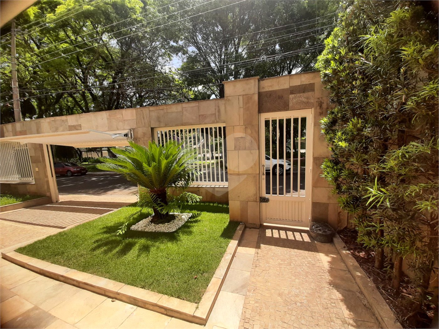Casa Térrea à venda ou para alugar com 4 suítes em Jardim São Bento, São Paulo, SP