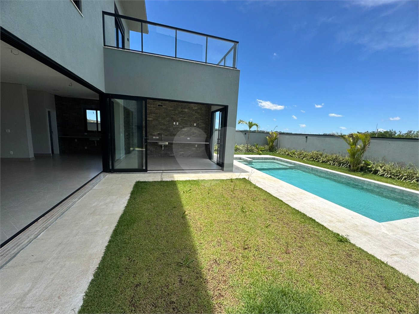 Casa à venda com 4 suítes no condomínio Villas do Golf, Itu - SP