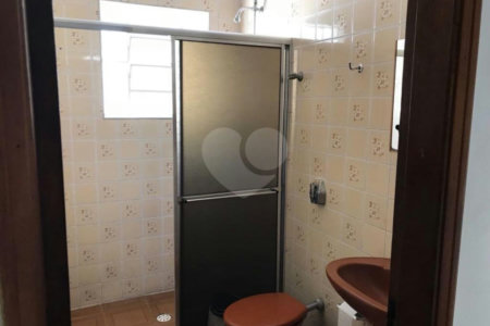 Sobrado à venda com 2 quartos em Parque Vitória, São Paulo, SP