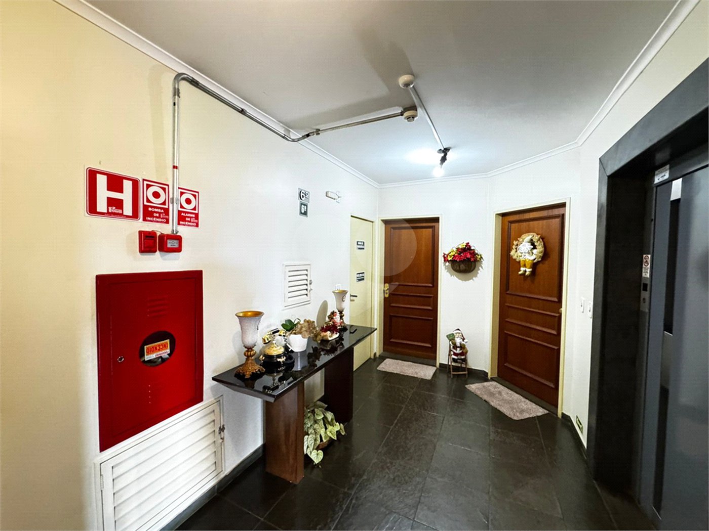 Apartamento à venda com 3 quartos, sendo 1 suíte, em Jardim Sumaré, Ribeirão Preto, SP