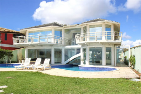 Casa à venda com 5 quartos, sendo 4 suítes, em Marina, Armação dos Búzios, RJ